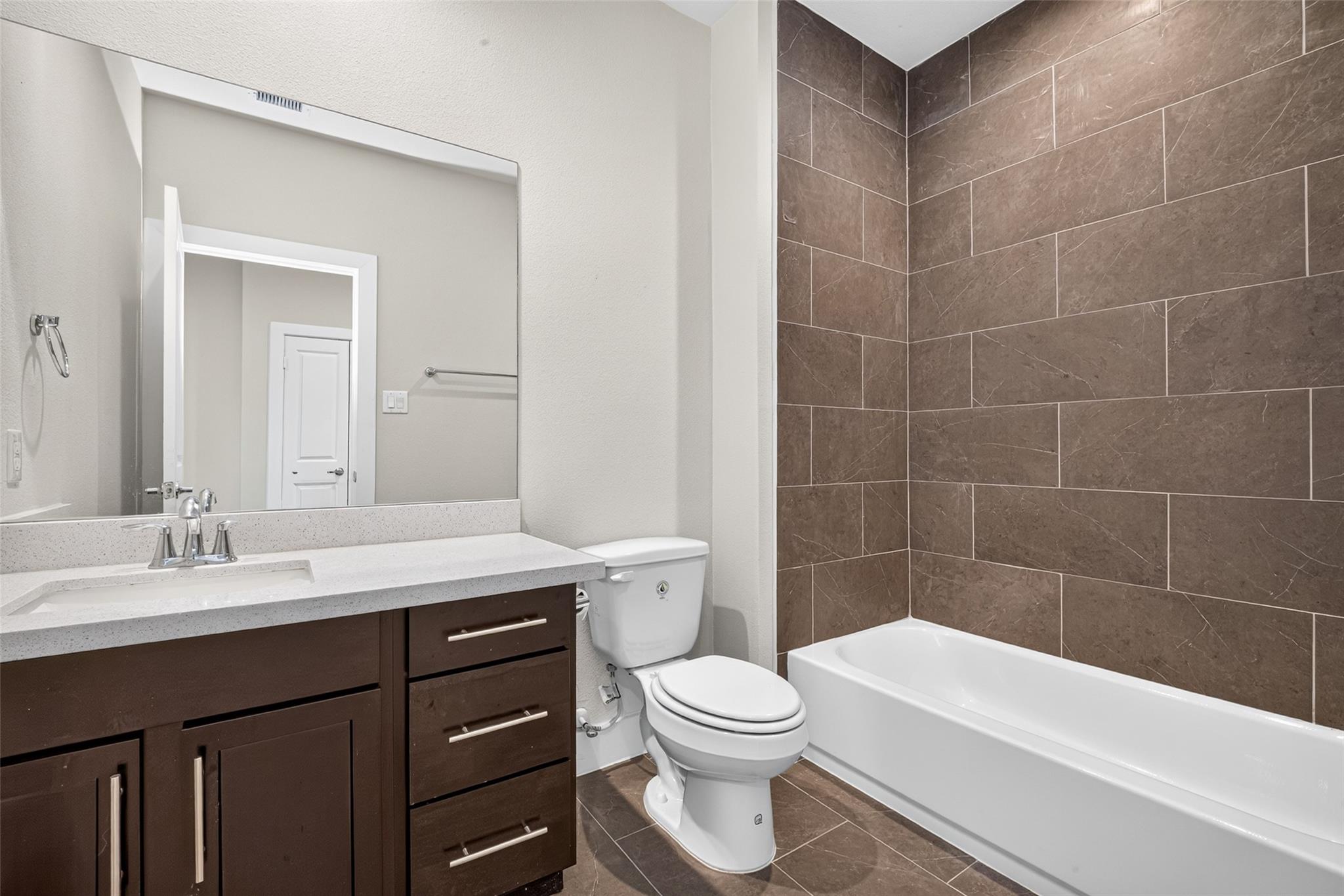 3921 Tulane Oak Drive Property Photo 21