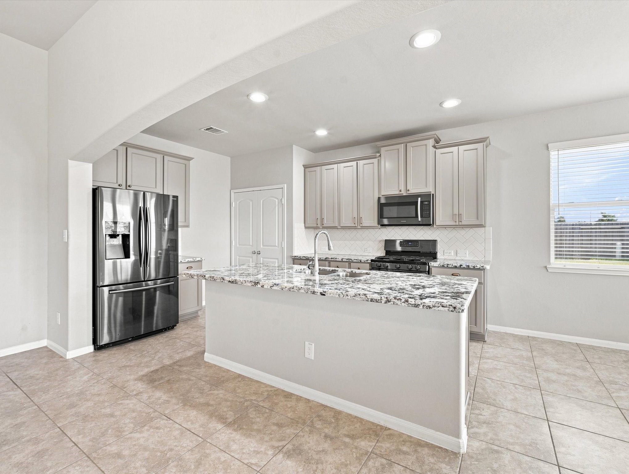 31407 Elkcreek Bend Drive Property Photo 8