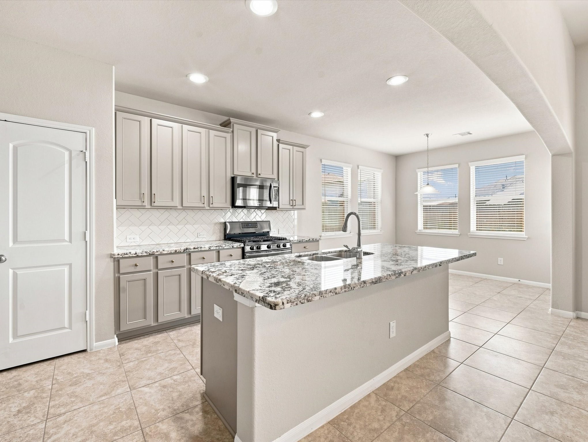 31407 Elkcreek Bend Drive Property Photo 11