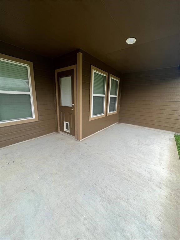 21210 Fox Hillside Way Property Photo 18