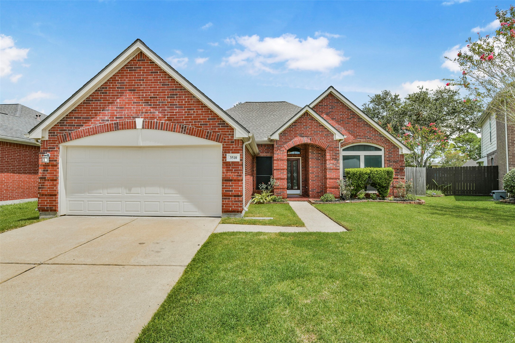 3510 Harbor Pass Lane Property Photo 1