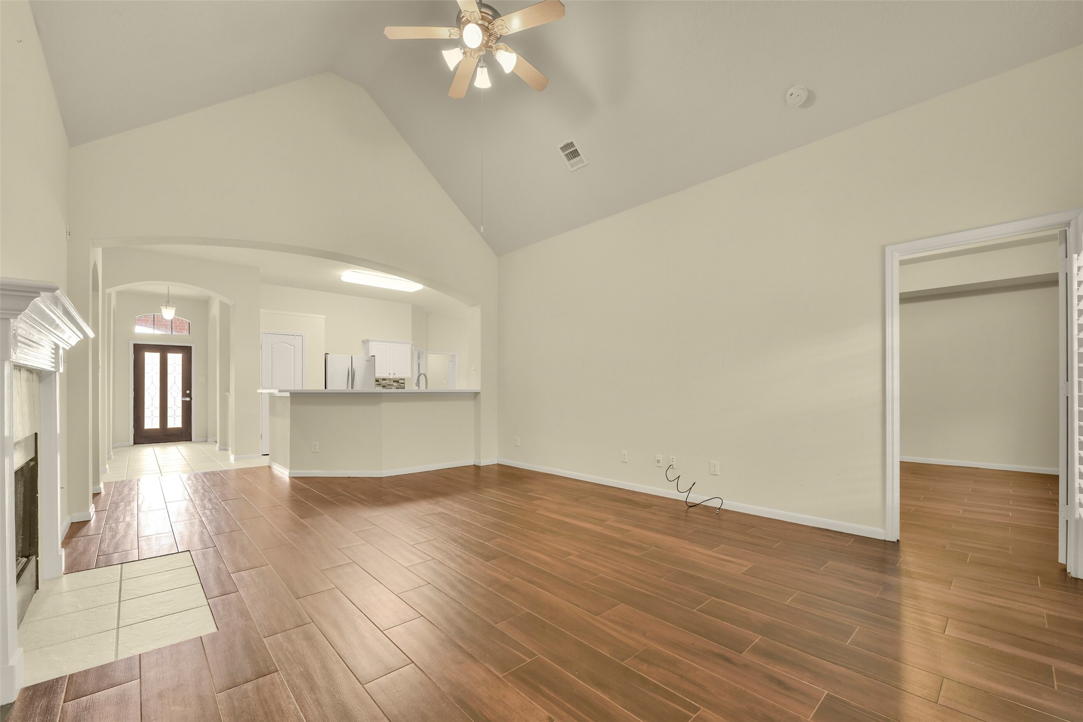 3510 Harbor Pass Lane Property Photo 8
