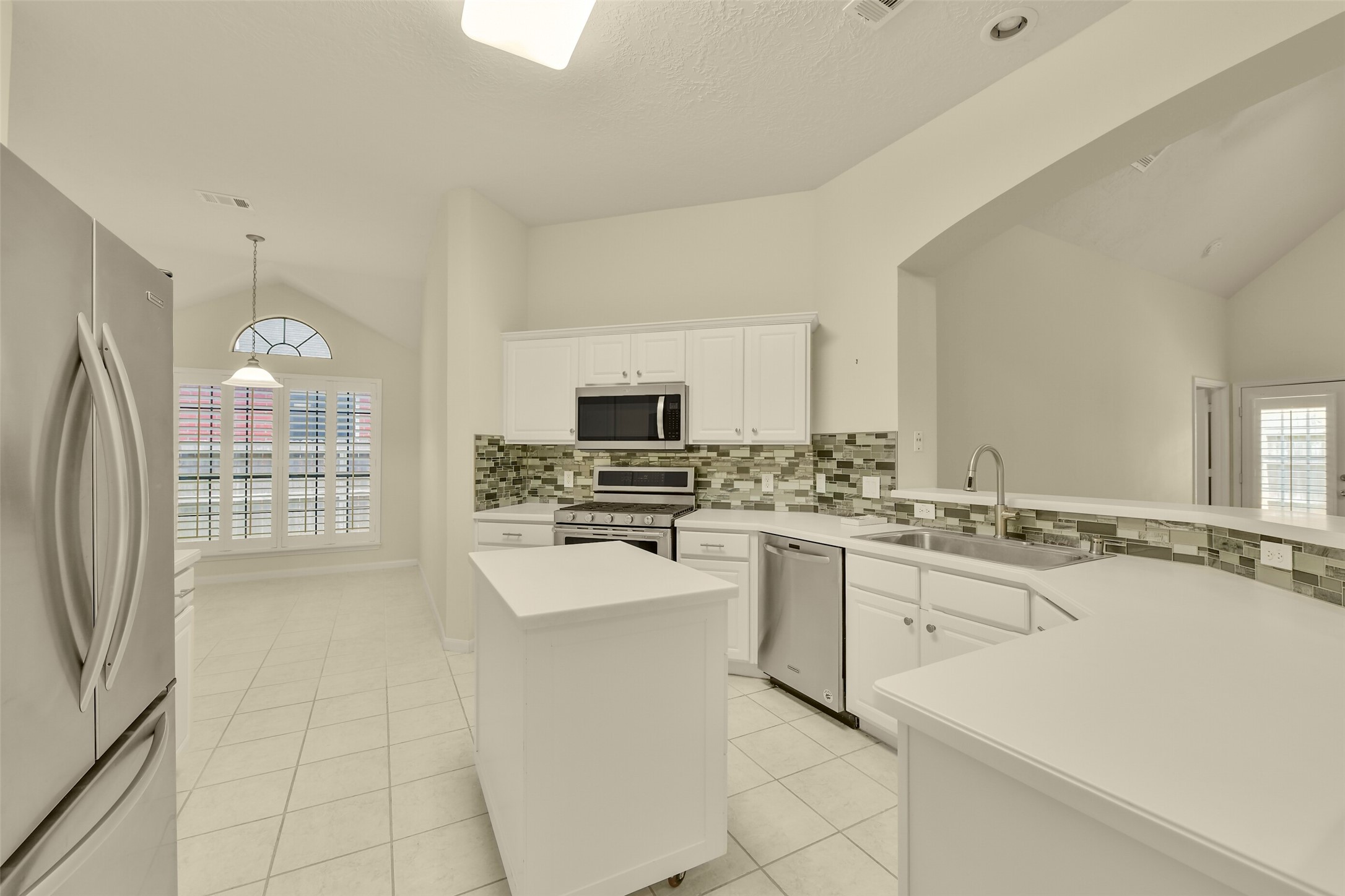 3510 Harbor Pass Lane Property Photo 10