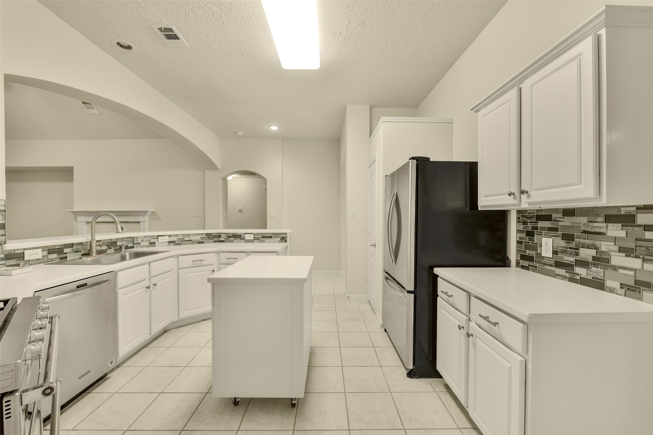 3510 Harbor Pass Lane Property Photo 12