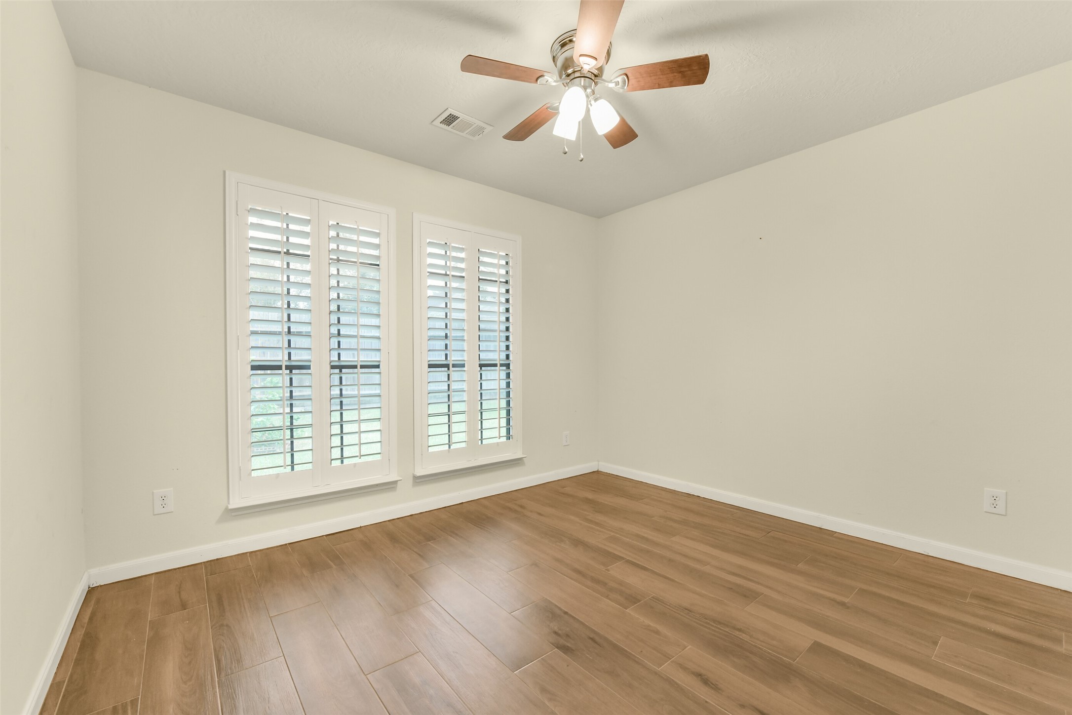 3510 Harbor Pass Lane Property Photo 33