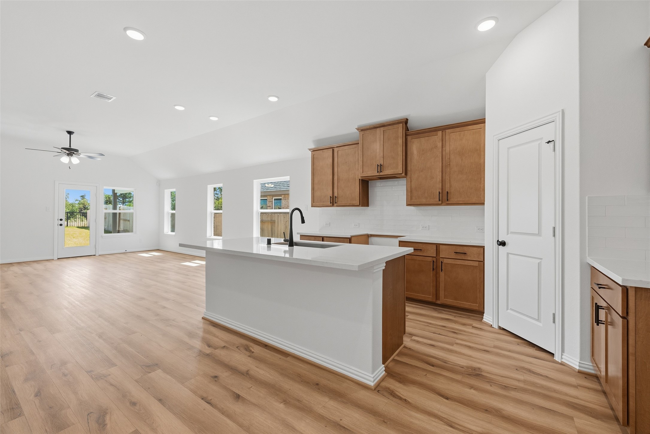 2012 Shady Glen Lane Property Photo 2