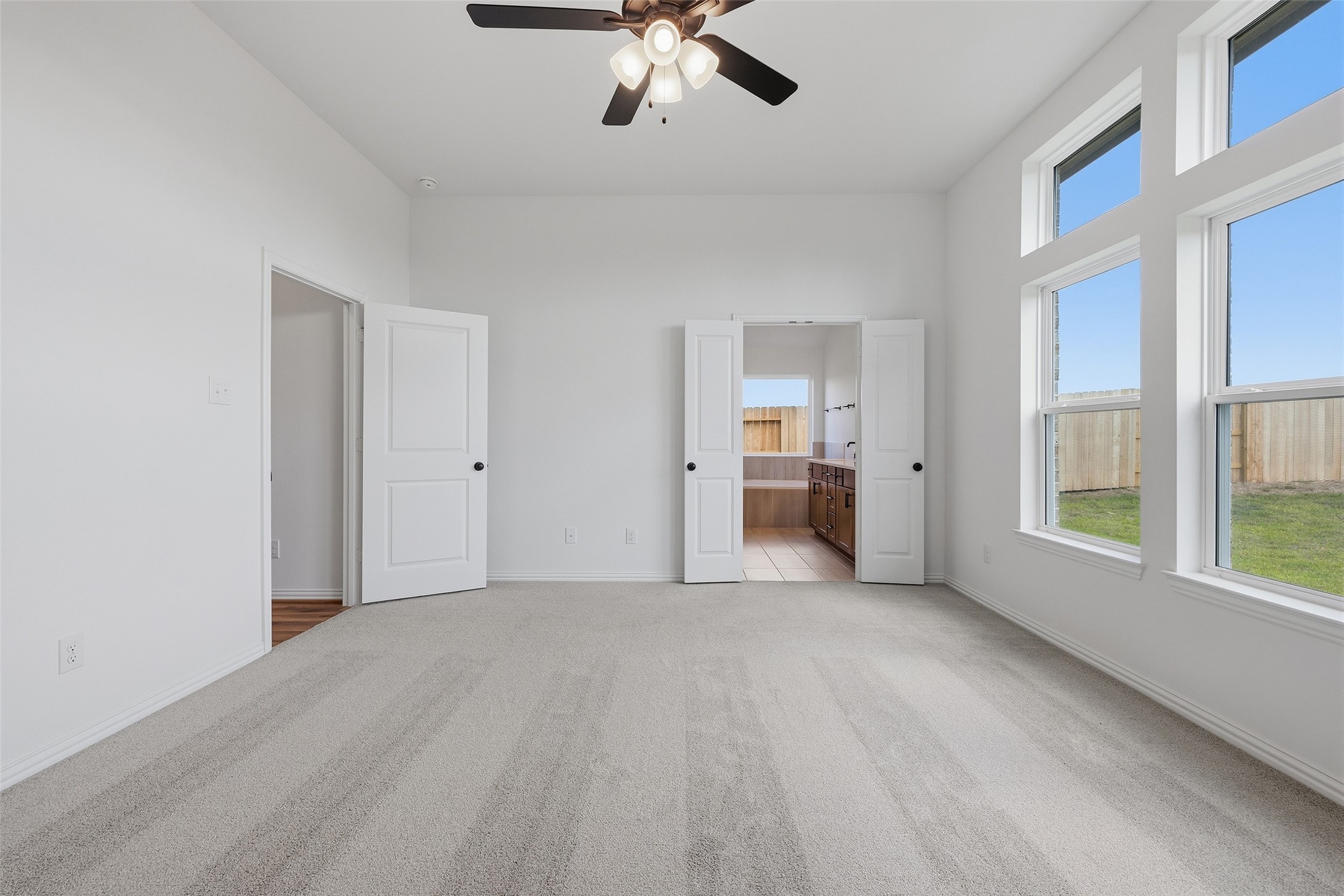 2012 Shady Glen Lane Property Photo 4