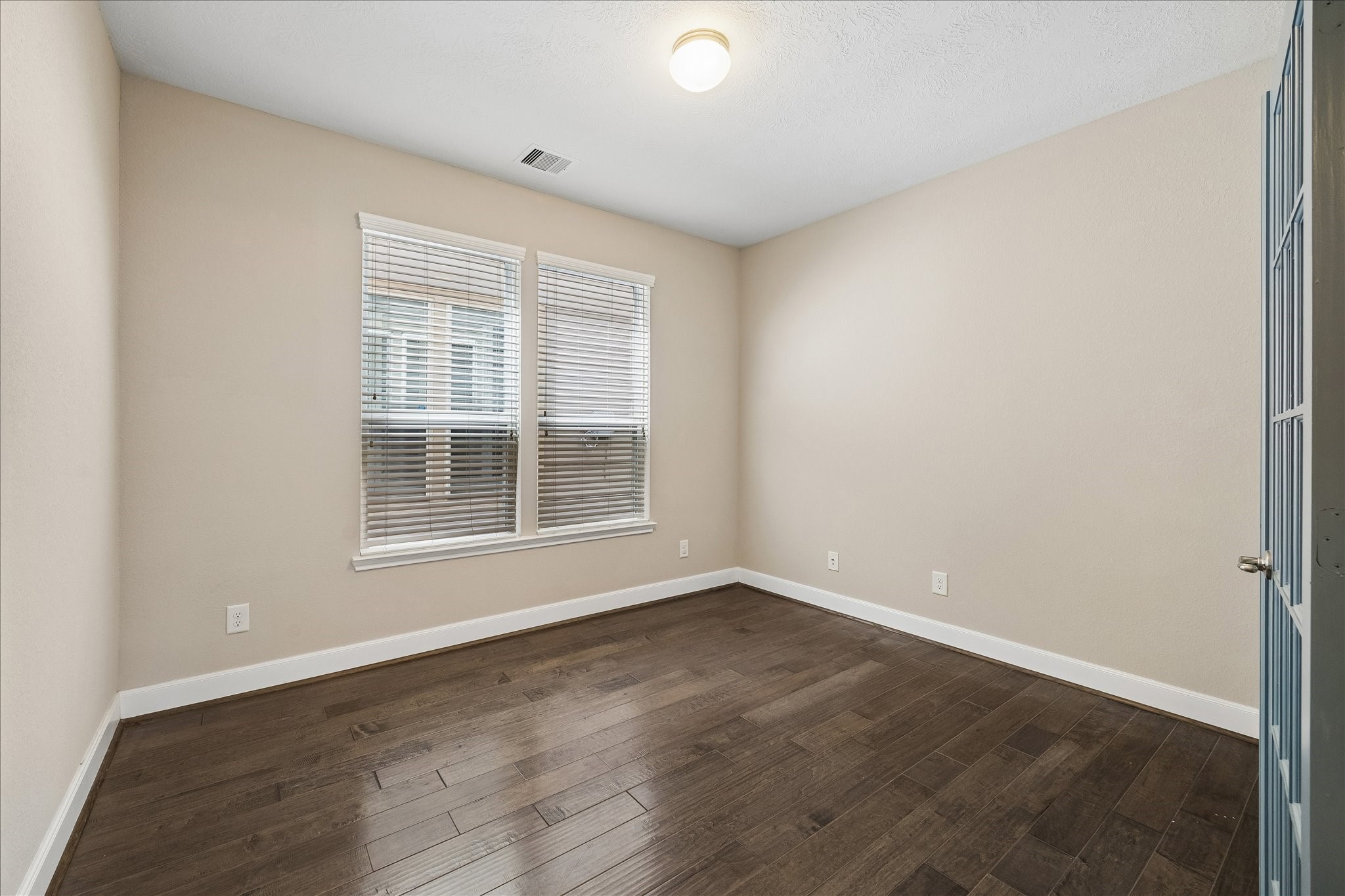 8922 Hollister Commons Lane Property Photo 6
