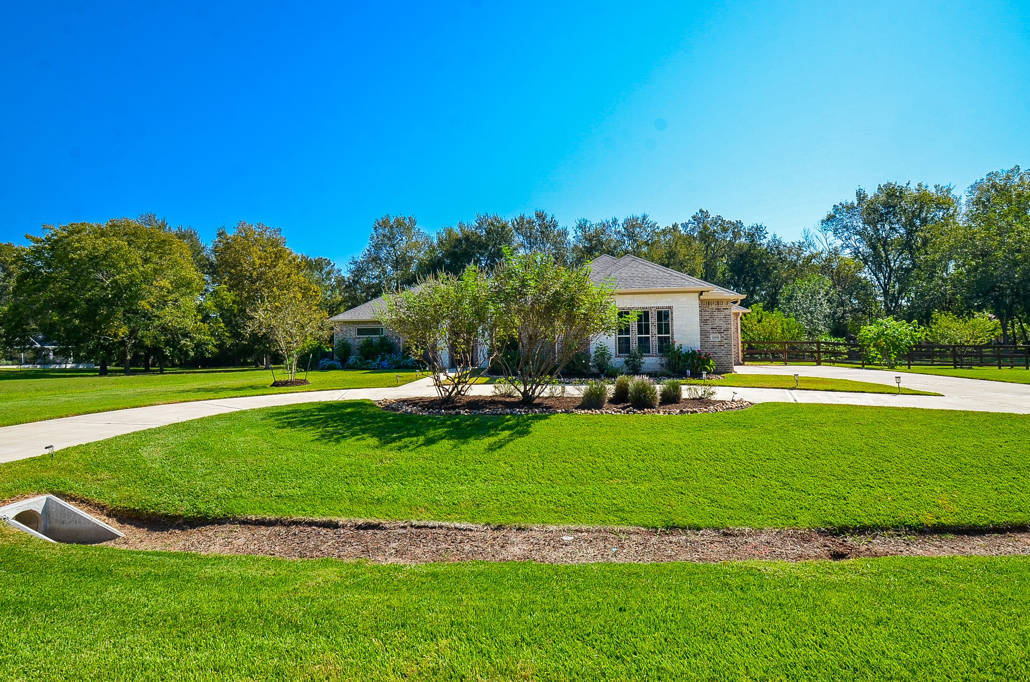 32919 Whitburn Trail Property Photo 1
