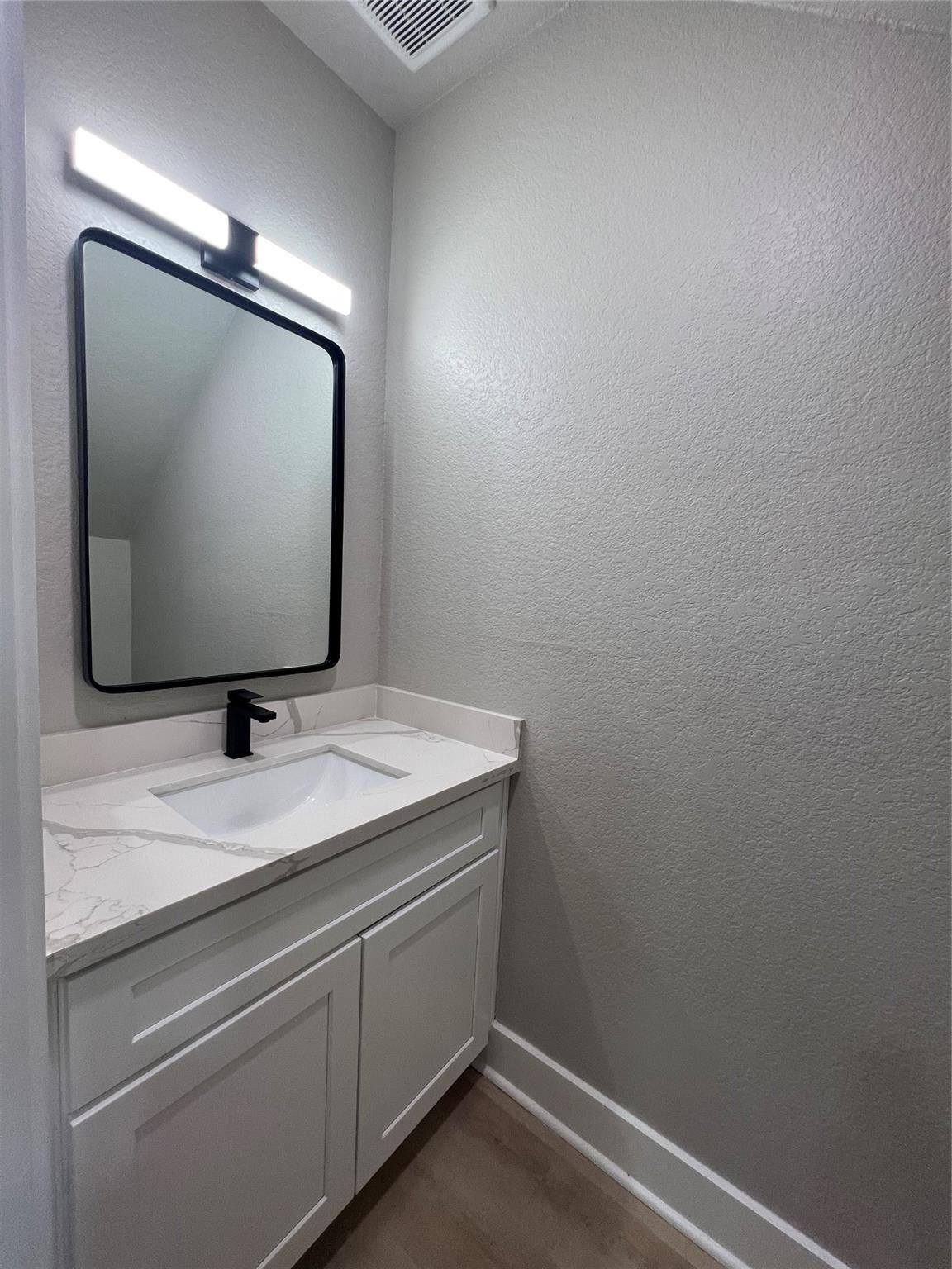 1017 Calvin Avenue B Property Photo 10