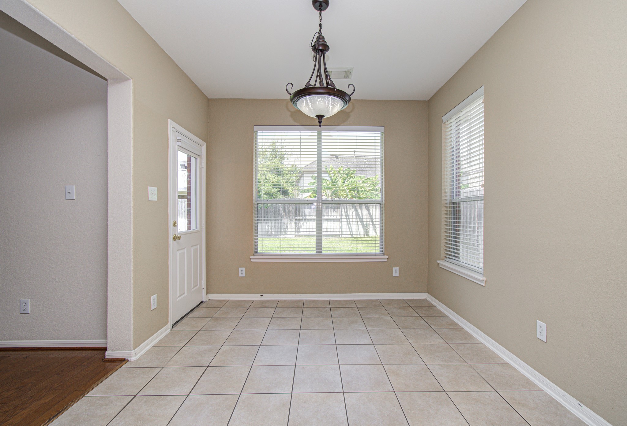 6110 Barkermist Lane Property Photo 12