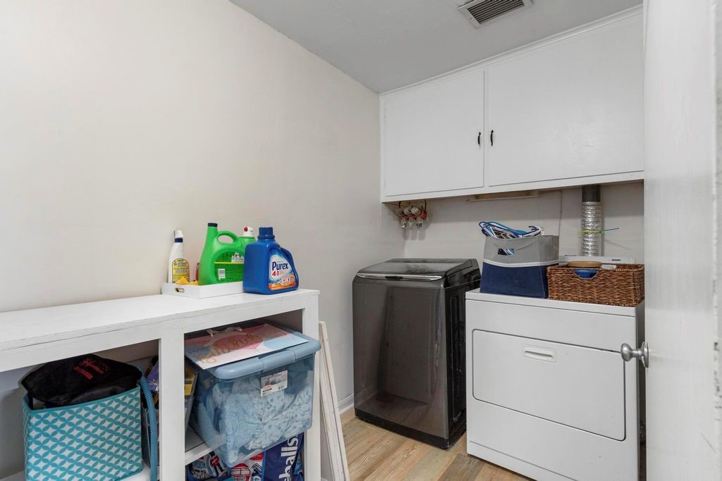 24511 Sunny Glen Dr Drive Property Photo 7
