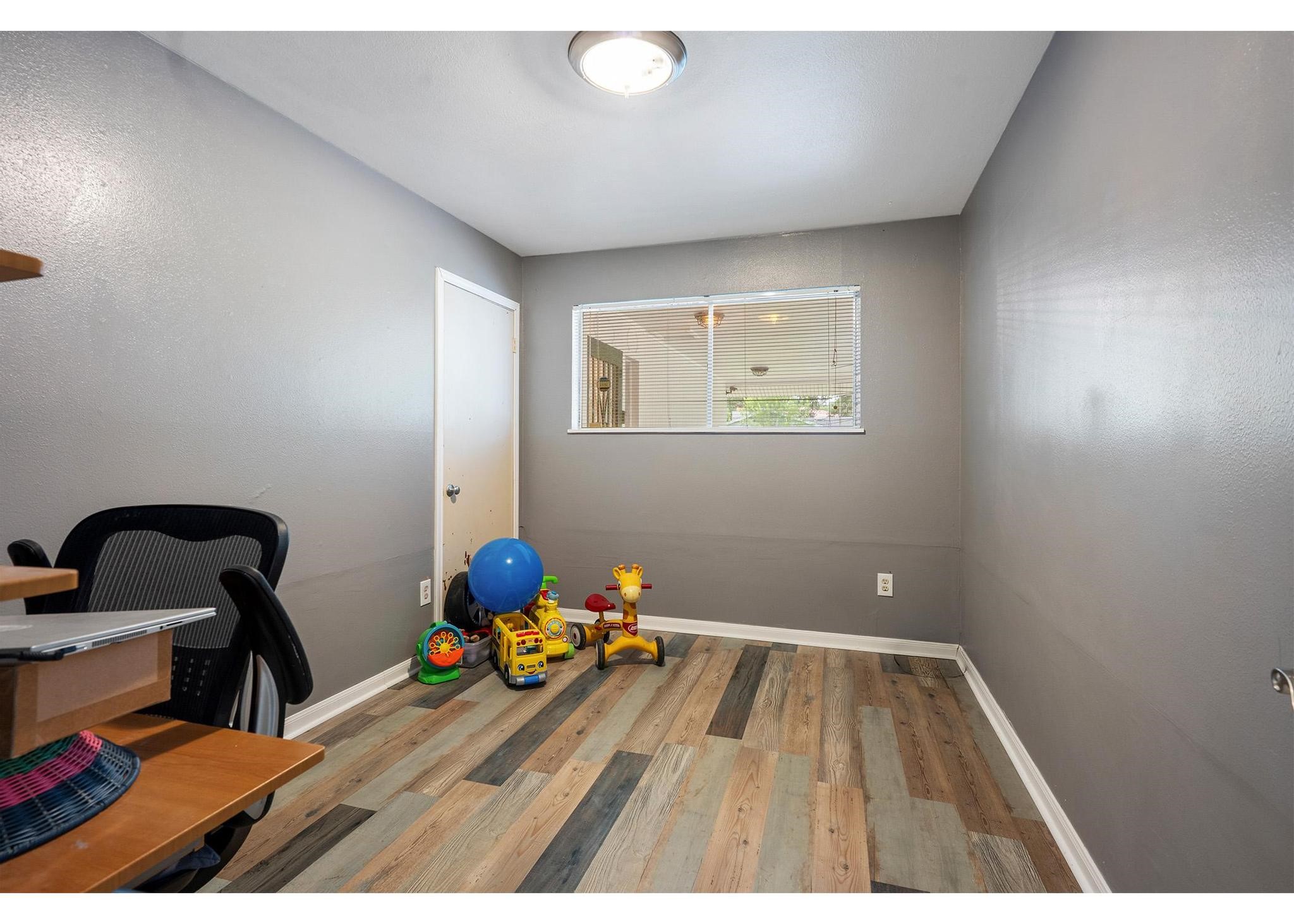 24511 Sunny Glen Dr Drive Property Photo 16