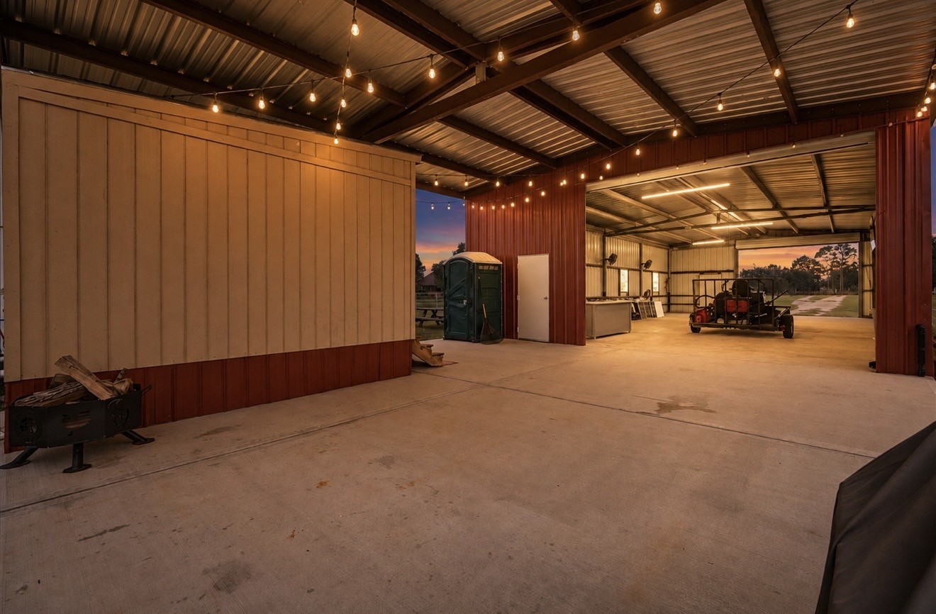 4215 Danek Road Property Photo 2