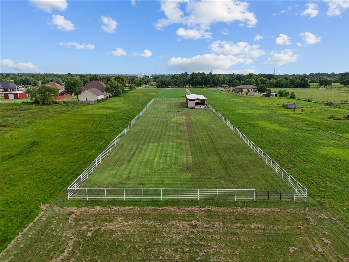 4215 Danek Road Property Photo 8