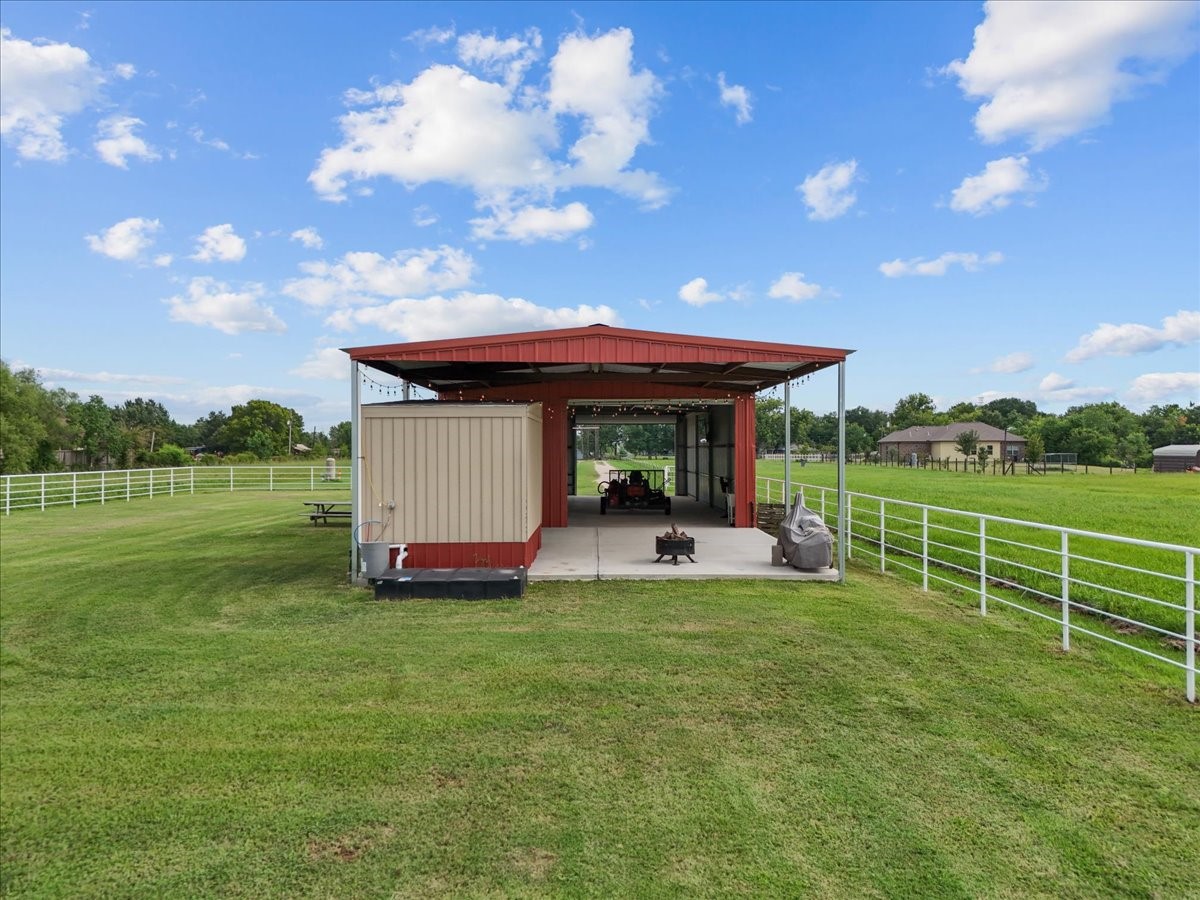 4215 Danek Road Property Photo 19