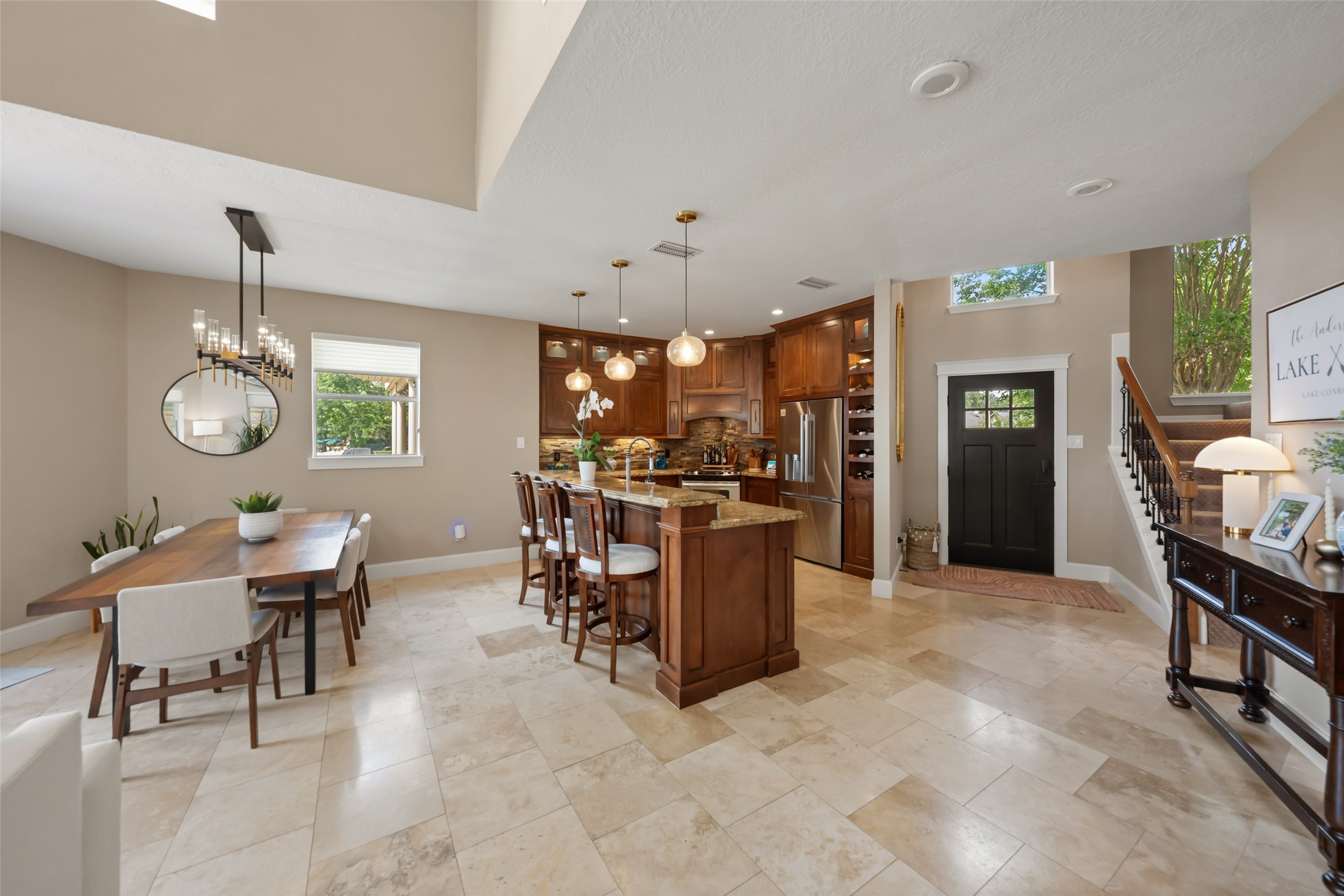 44 La Costa Drive Property Photo 8