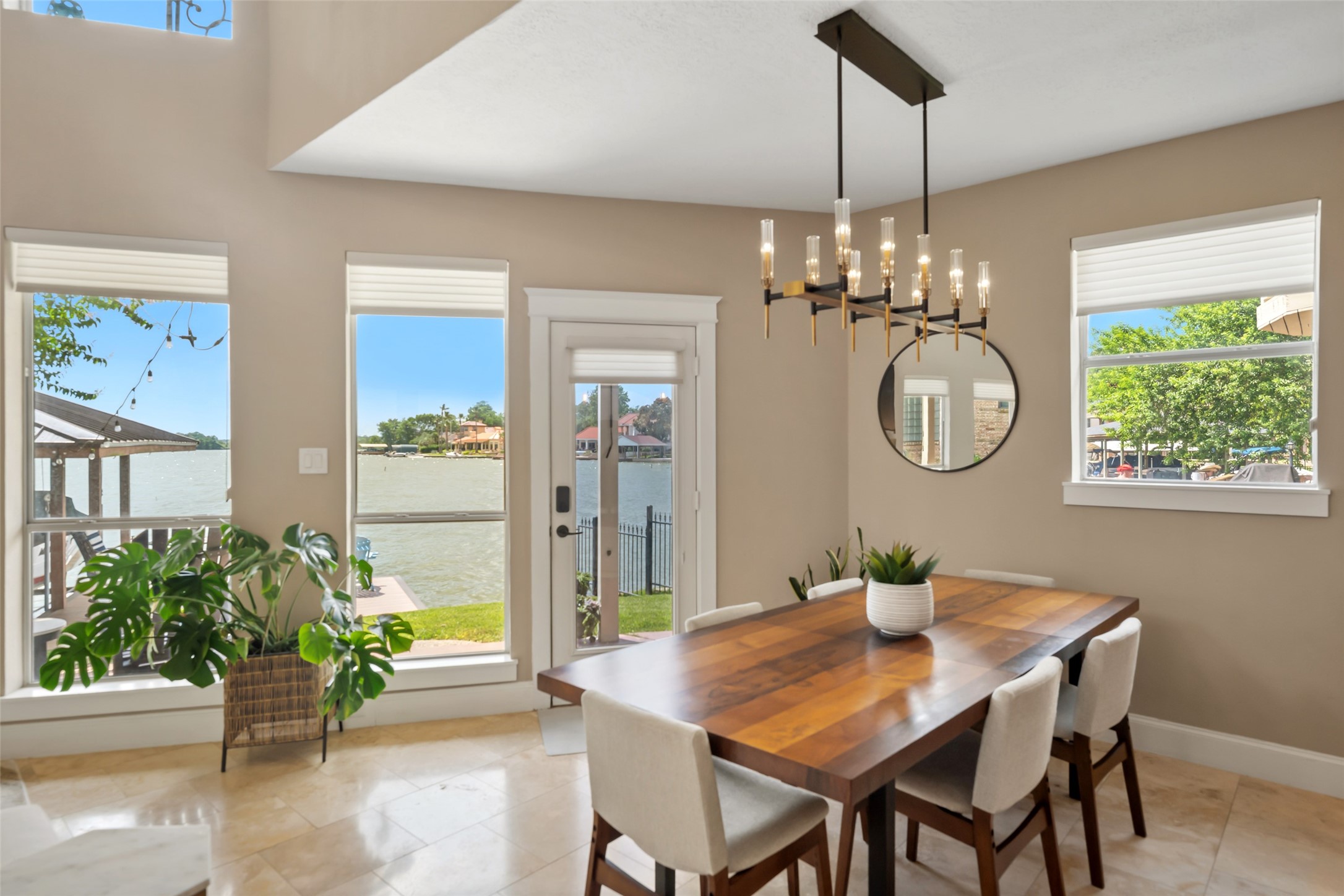 44 La Costa Drive Property Photo 10