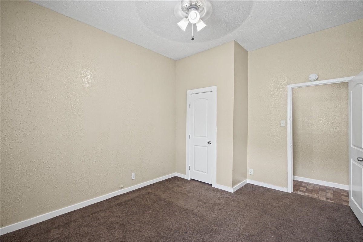 3005 Avenue L Property Photo 10