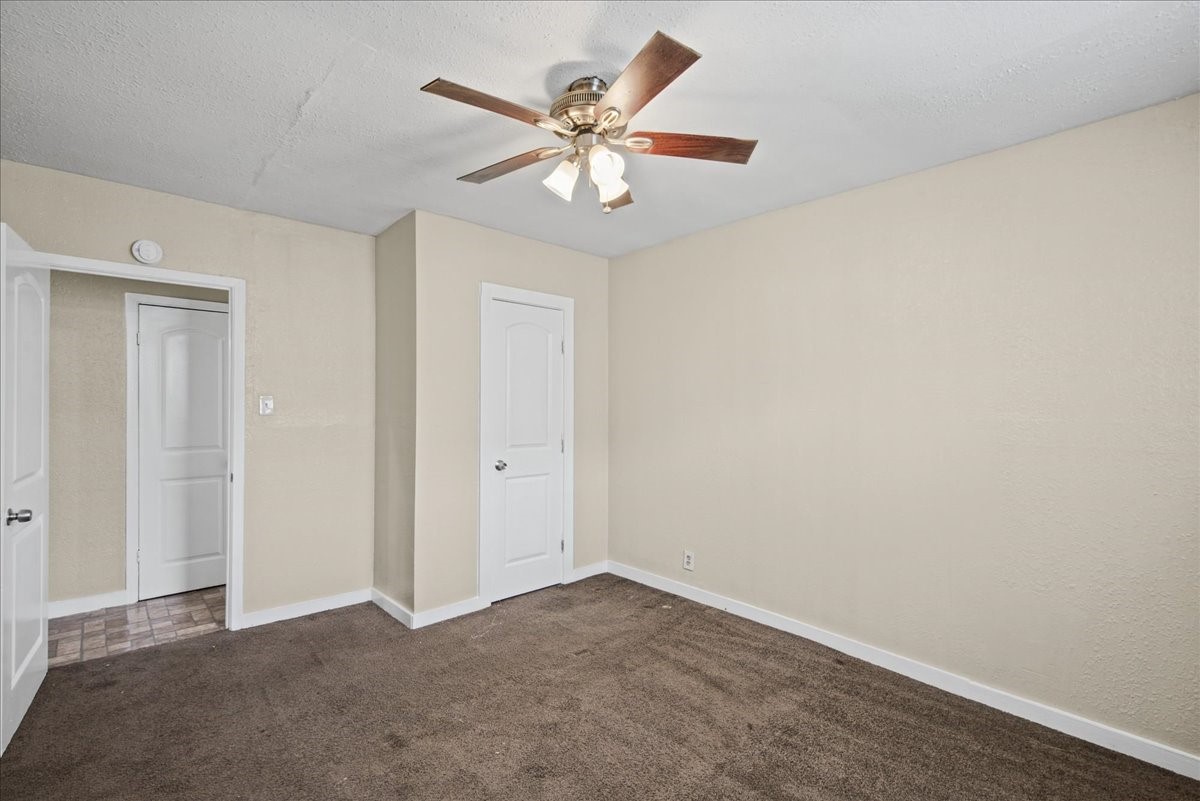 3005 Avenue L Property Photo 11