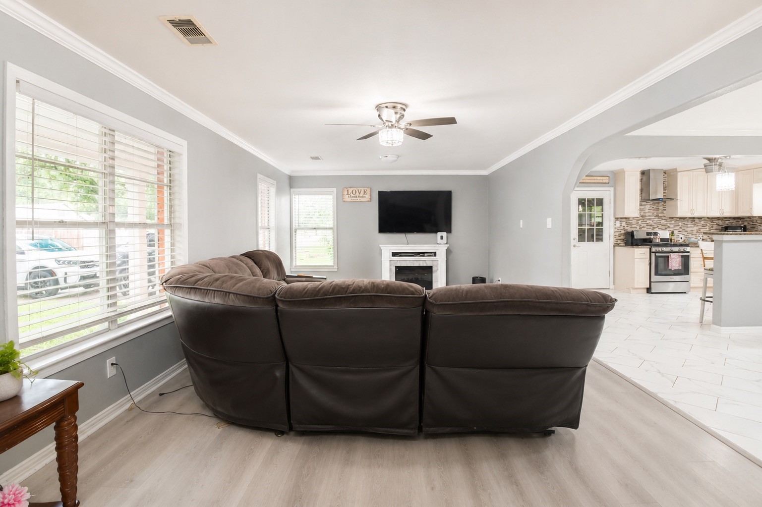 1211 Alamo Street Property Photo 4