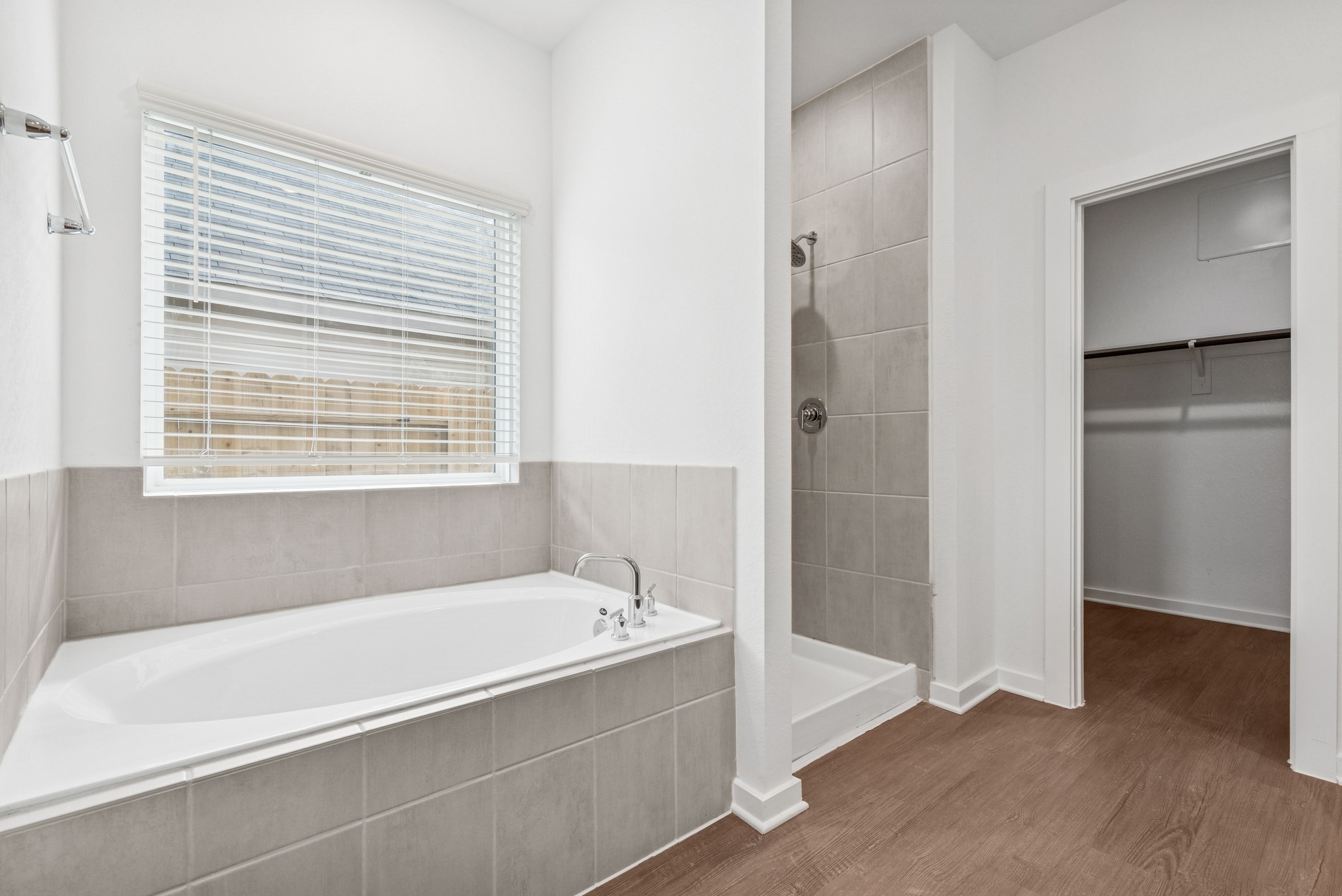 16919 Pin Cherry Leaf Drive Property Photo 5