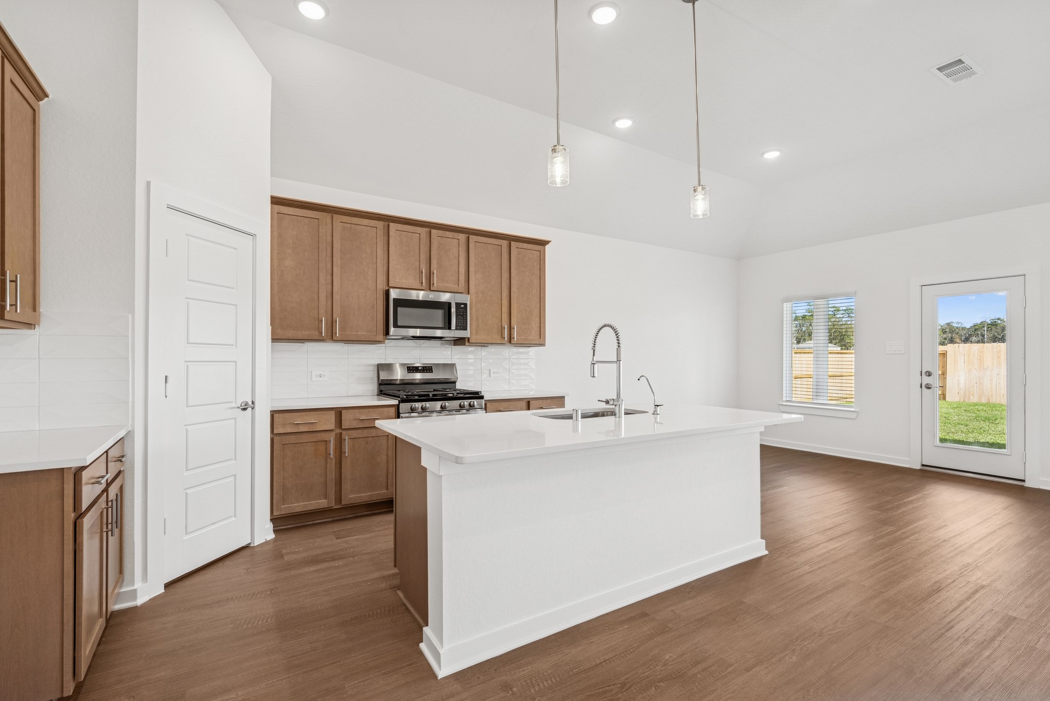 16919 Pin Cherry Leaf Drive Property Photo 20