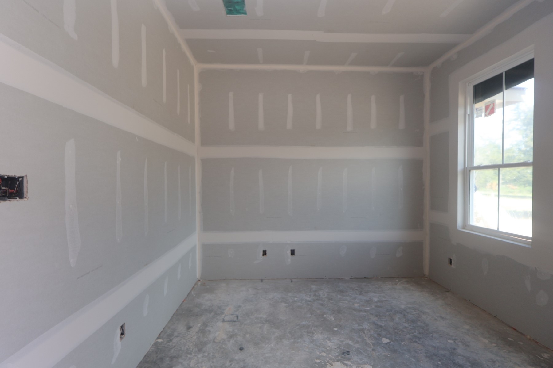 1146 Dws Pass Property Photo 4