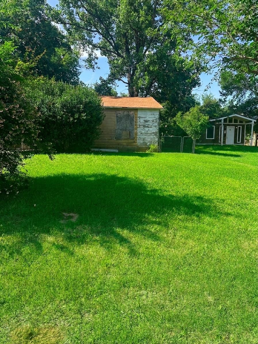 1605 W Johnson Street Property Photo 11