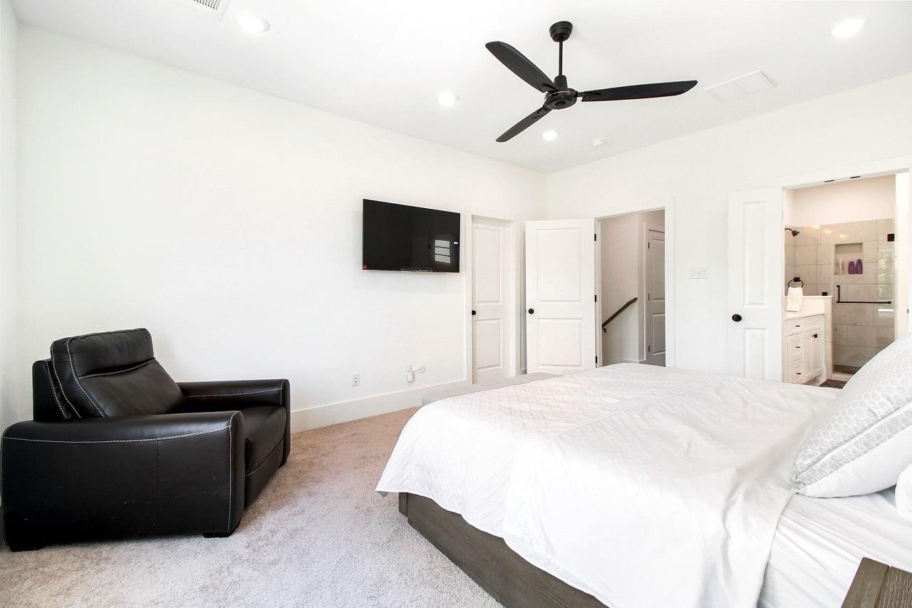 3407 Yellowstone Boulevard Property Photo 7