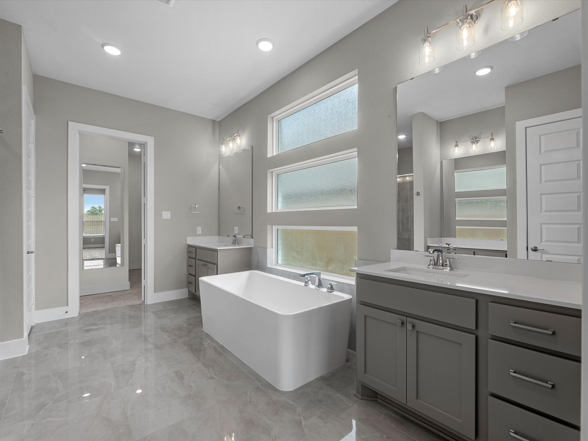 2715 Crown Ridge Drive Property Photo 13