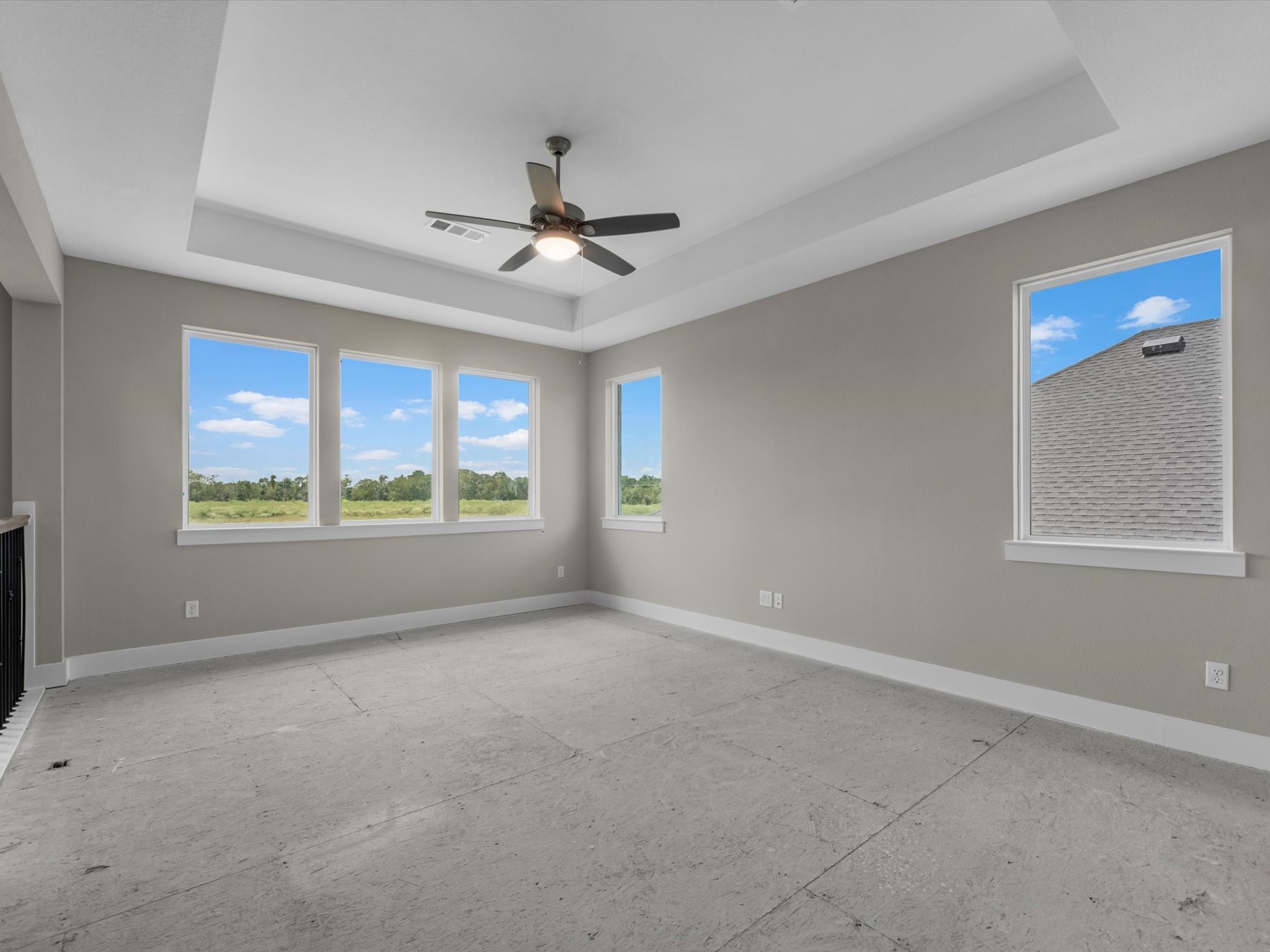 2715 Crown Ridge Drive Property Photo 15
