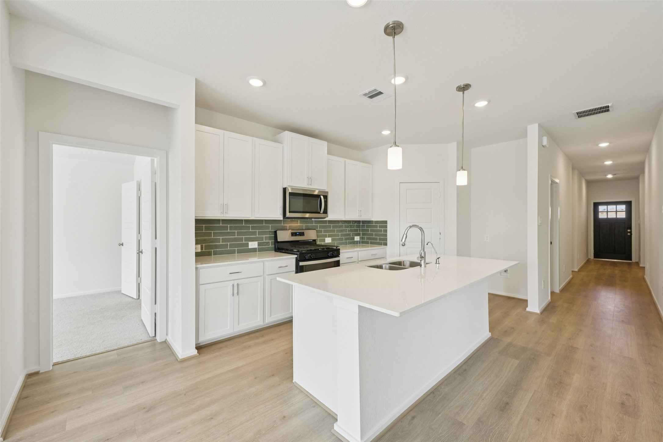 17319 Remington Meadows Street Property Photo 3