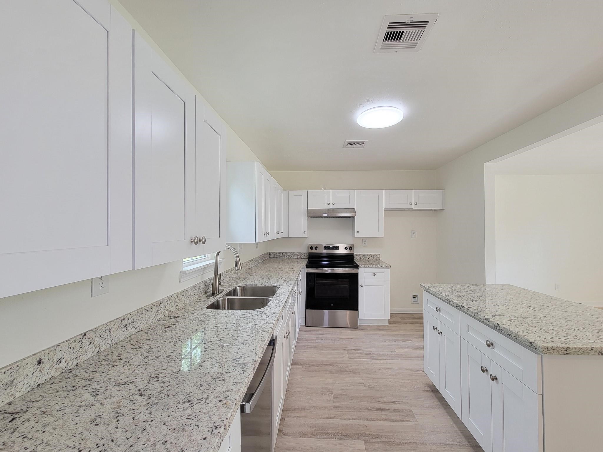 725 Cahill Road Property Photo 8