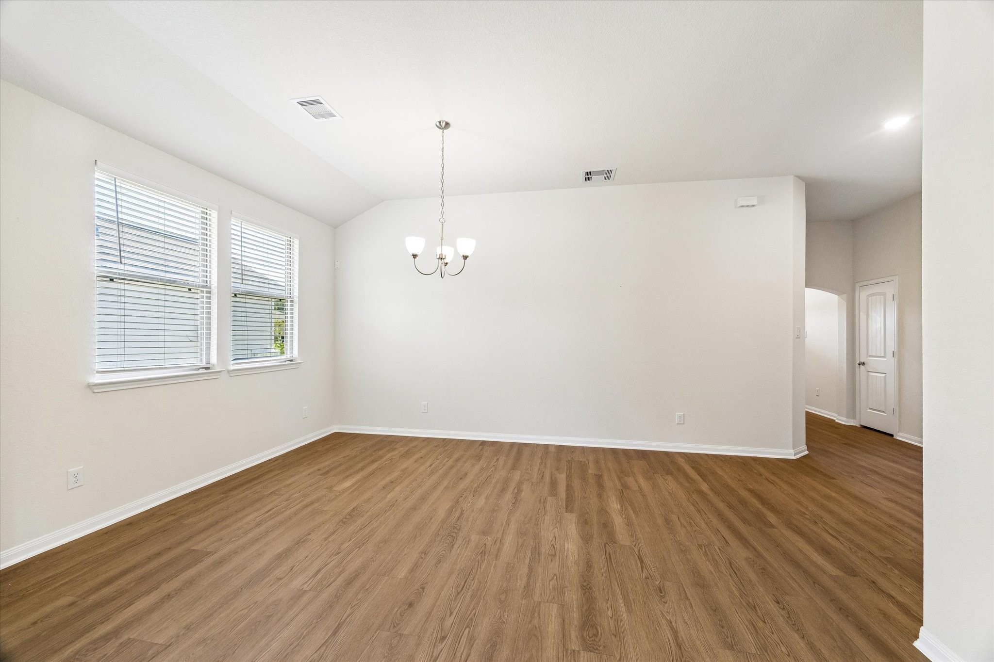 11041 Patriot Court Property Photo 6