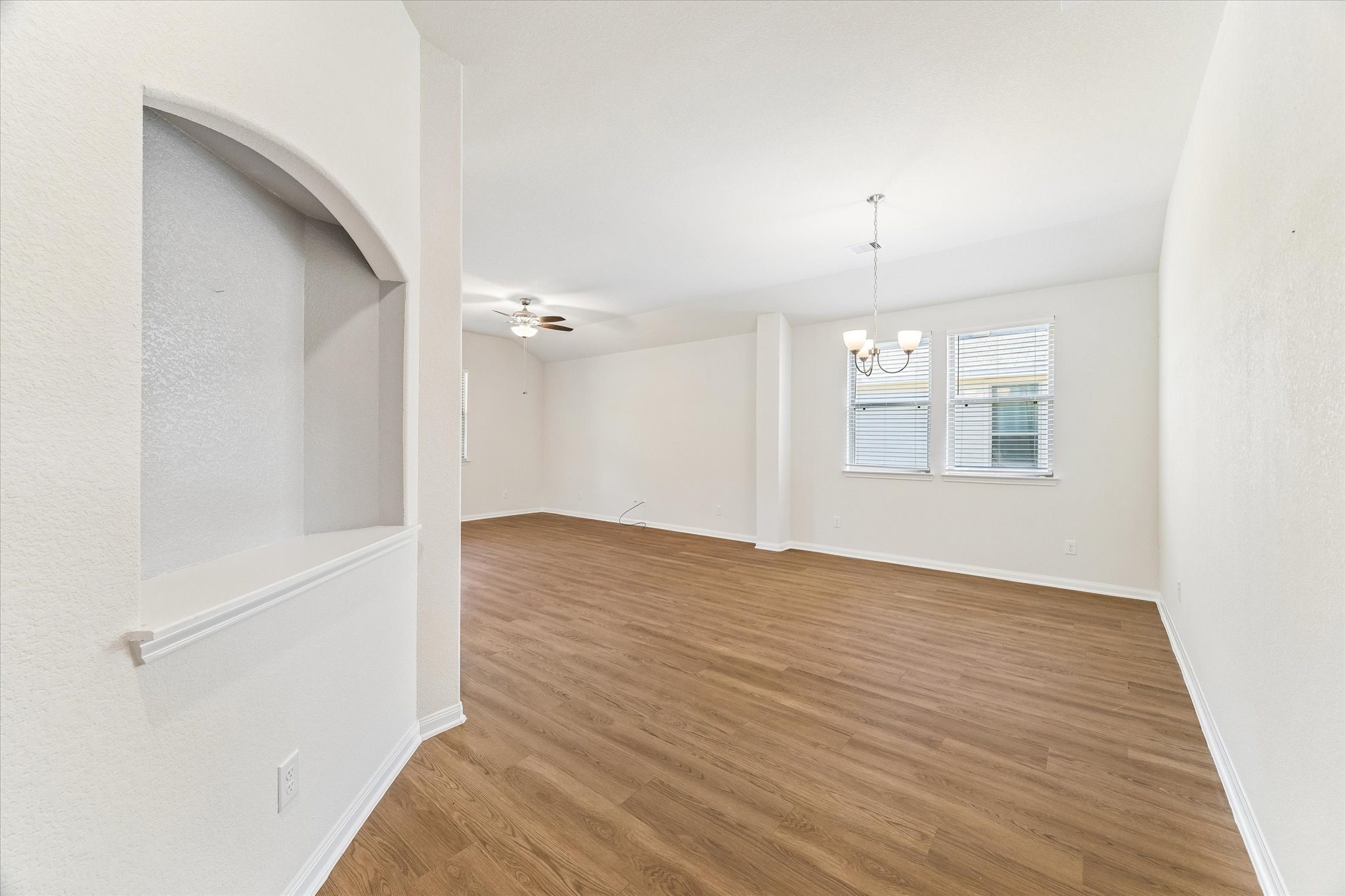 11041 Patriot Court Property Photo 7
