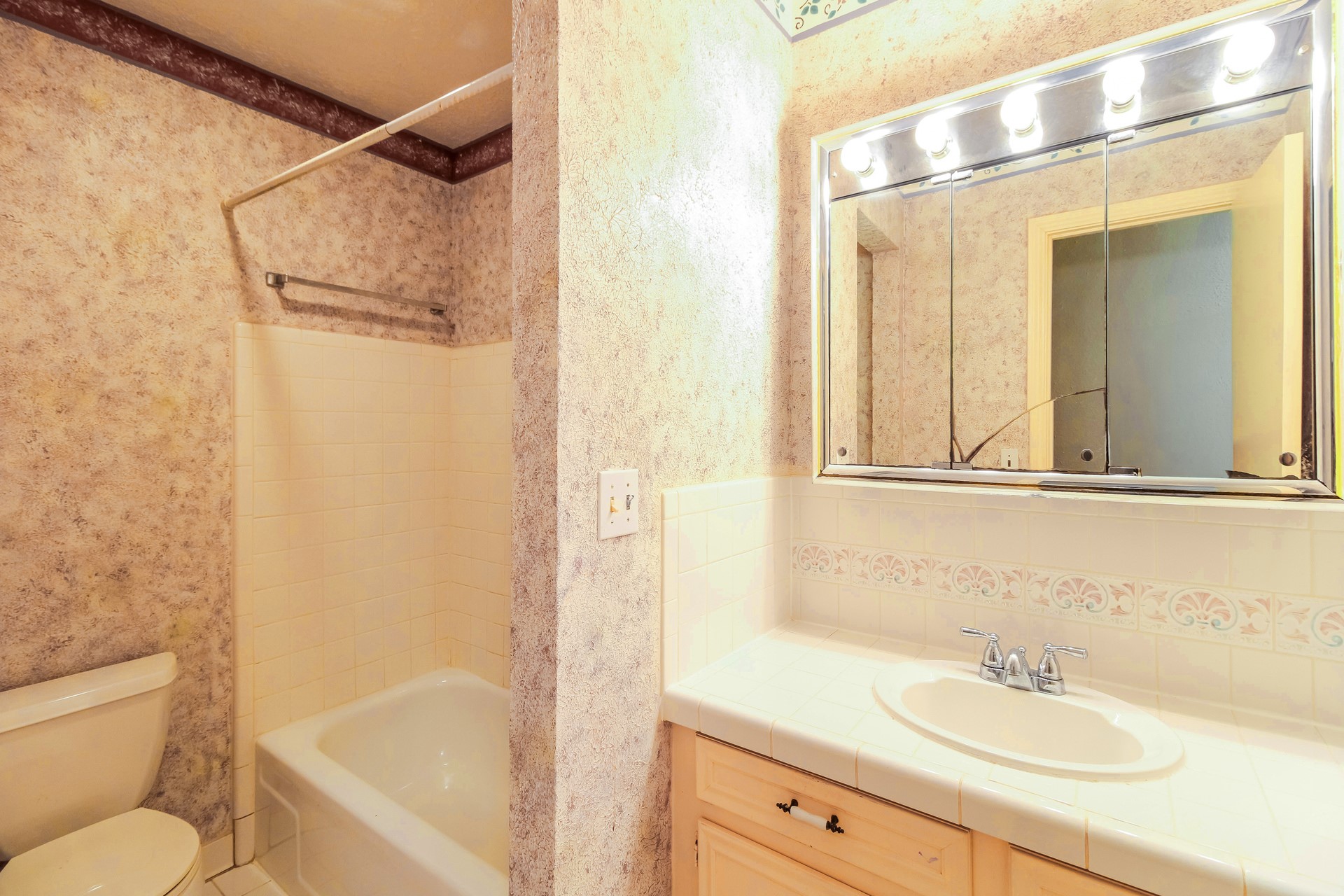 353 Dawn Hill Property Photo 11