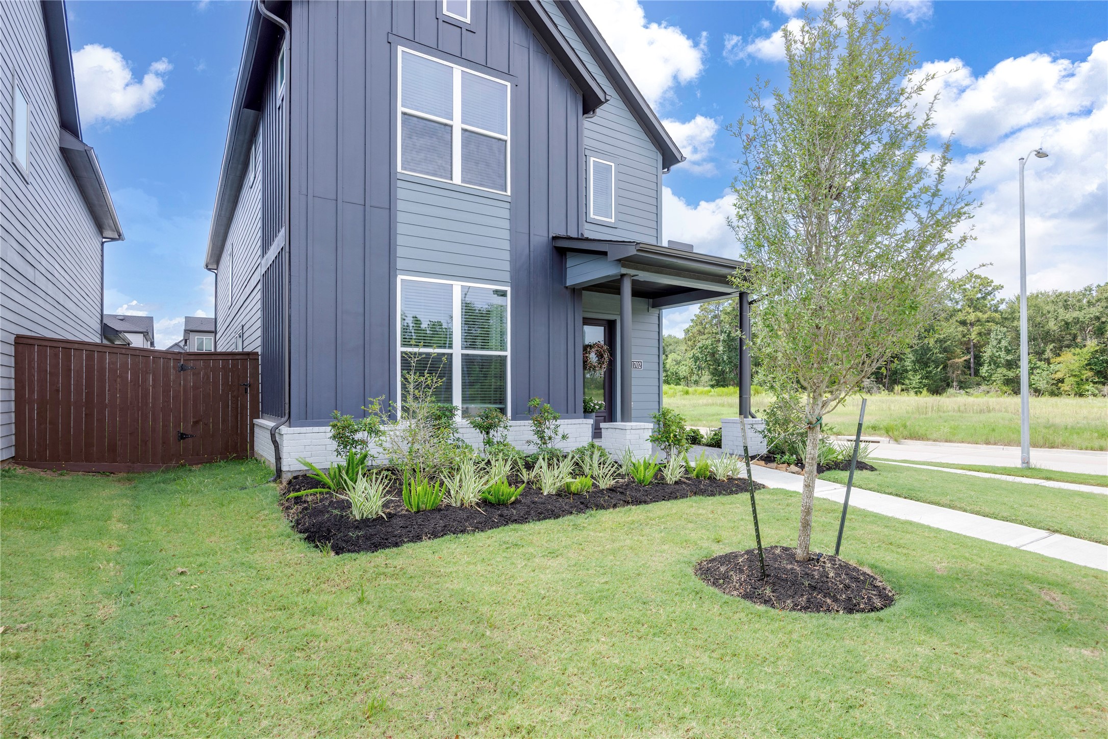 11702 Claro Forest Lane Property Photo 4