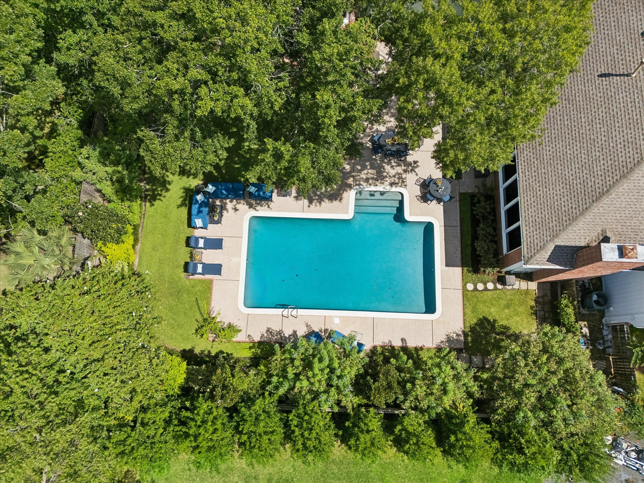 14 Stonegate Drive Property Photo 3