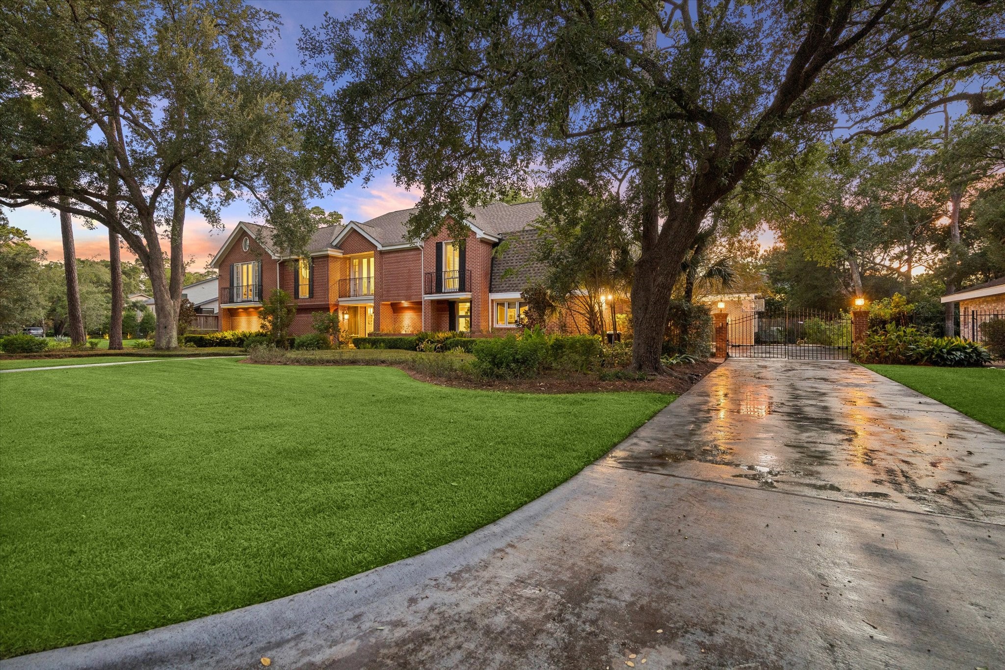 14 Stonegate Drive Property Photo 4