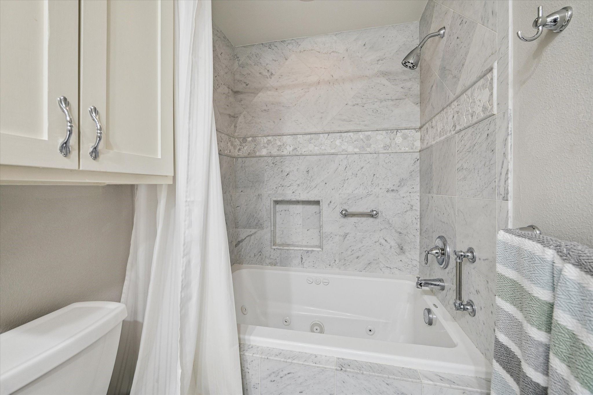 14 Stonegate Drive Property Photo 33