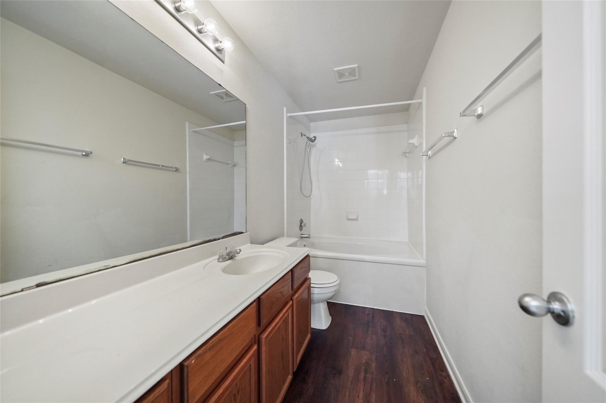 3610 Avalon Castle Drive Property Photo 21