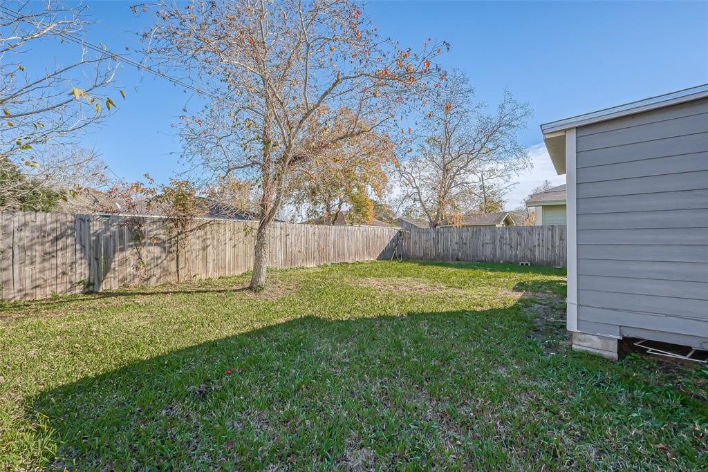412 Snow Drive Property Photo 2