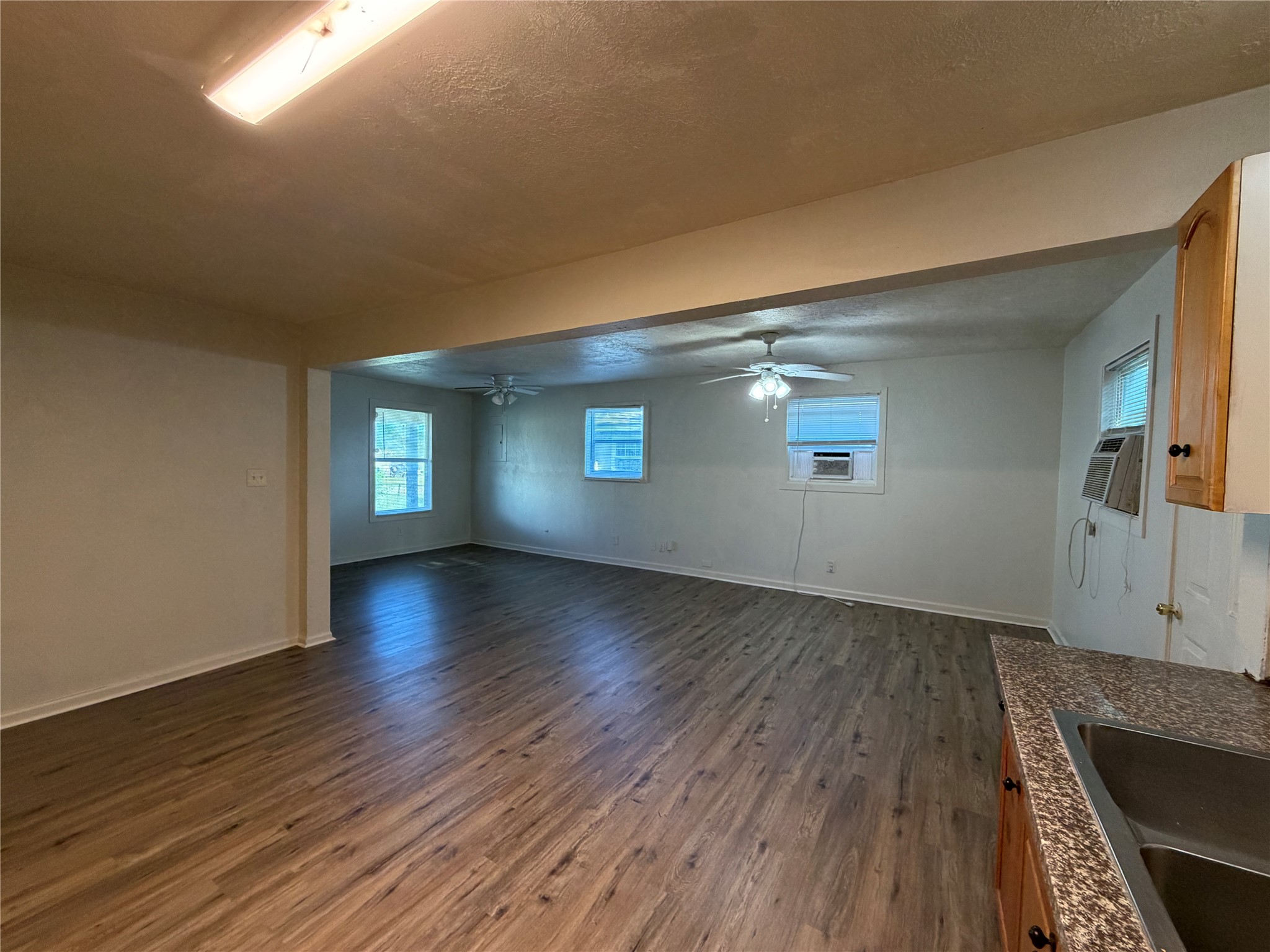 412 Snow Drive Property Photo 5