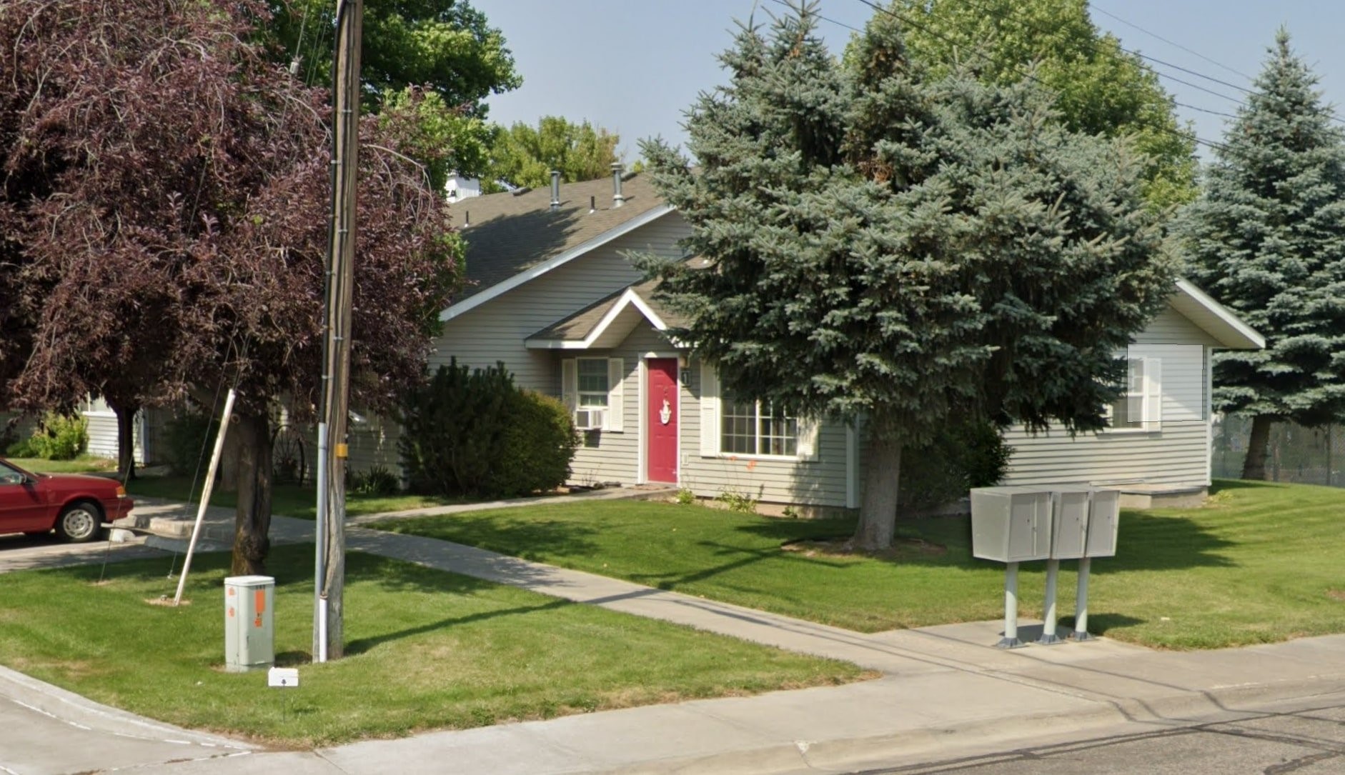 343 W Pine St Property Photo 1