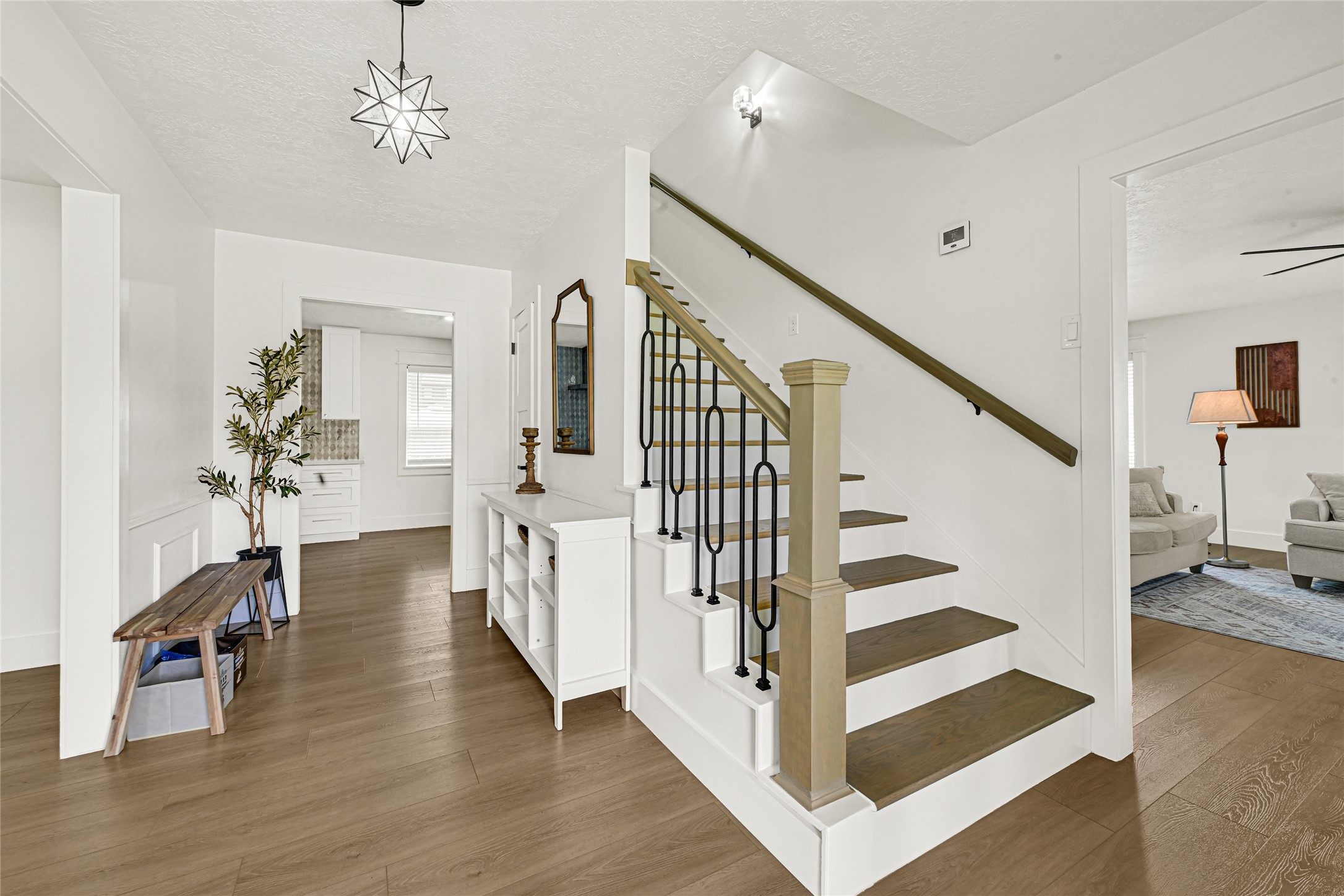 723 Loire Lane Property Photo 3