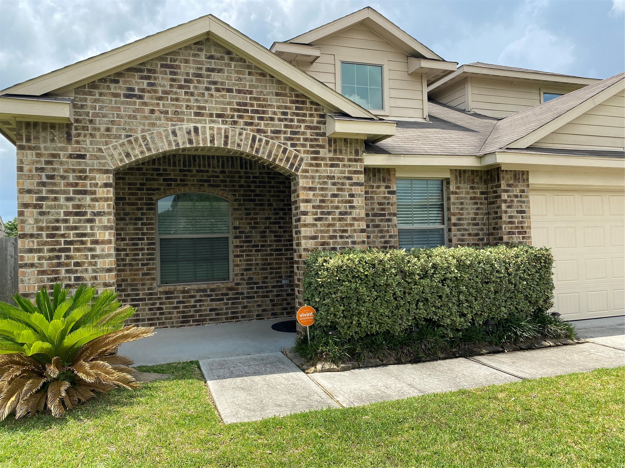 23251 Gallanda Drive Property Photo 1