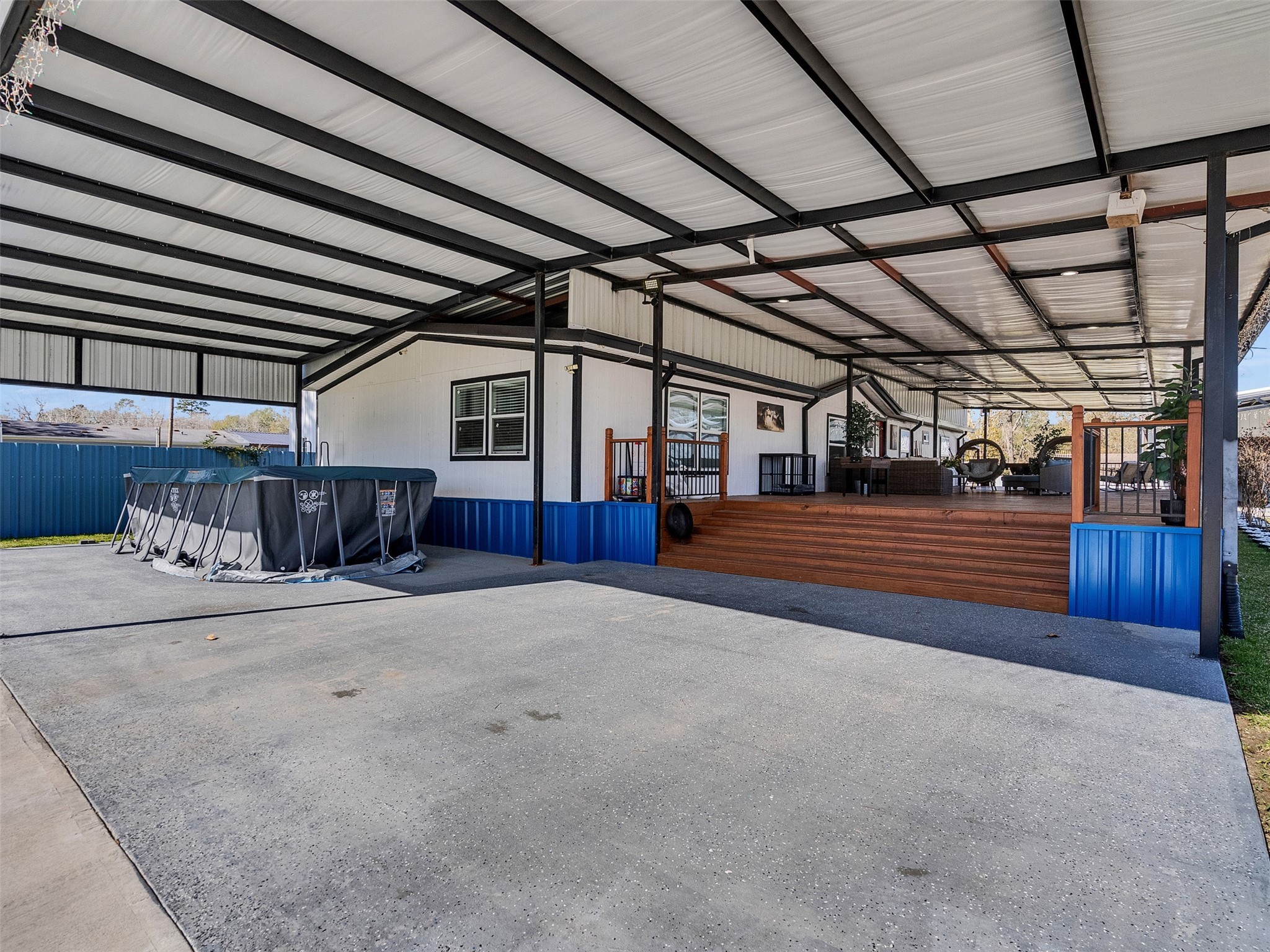 16799 Live Oak Square Drive Property Photo 1
