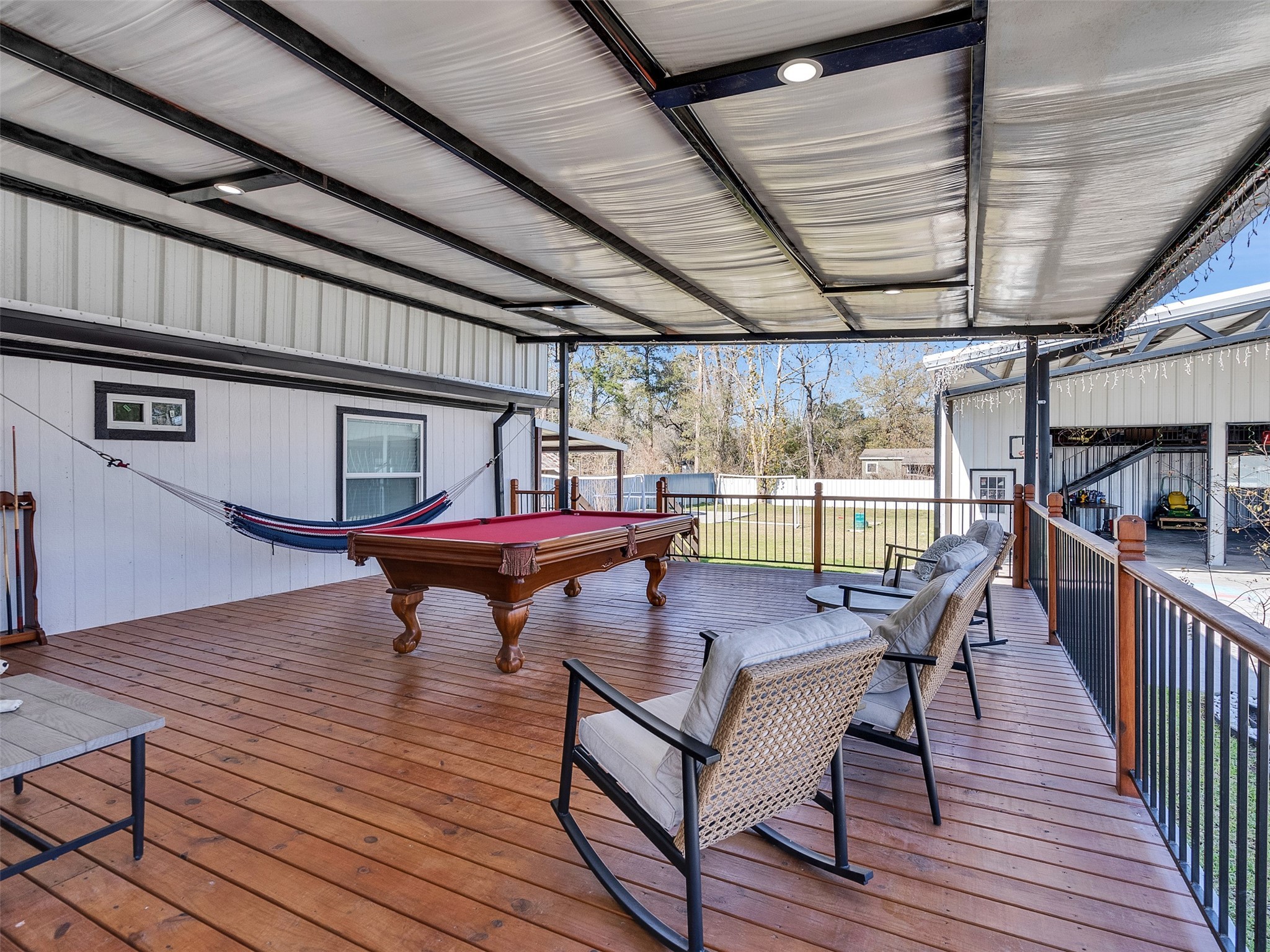 16799 Live Oak Square Drive Property Photo 6