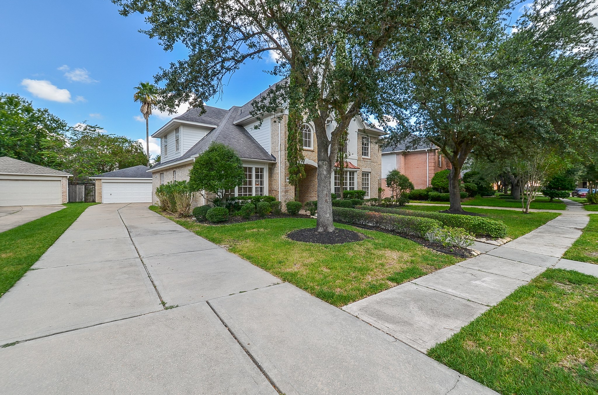 5519 Evening Shore Drive Property Photo 5